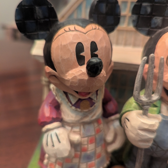 Disney Jim Shore Homegrown Mickey And Minnie - Picture 5 of 7